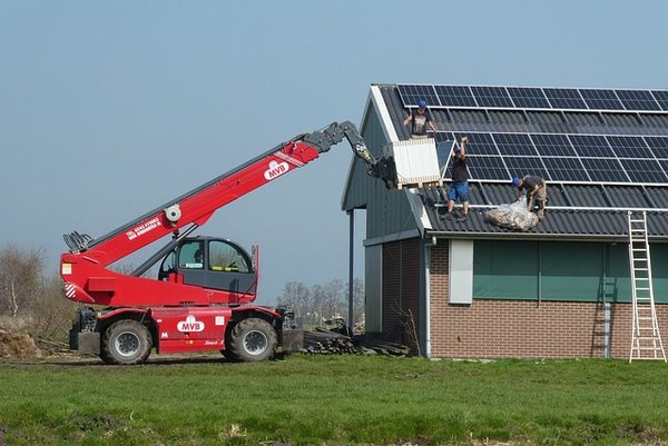 Comment se former aux métiers du solaire ?